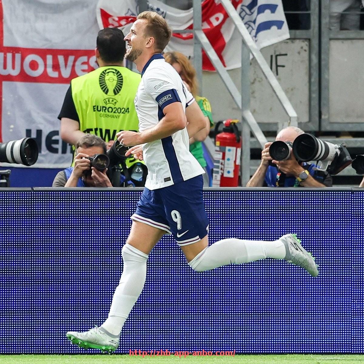 安博体育app下载-世俱杯现场饮品容器回收政策及回收效果评估